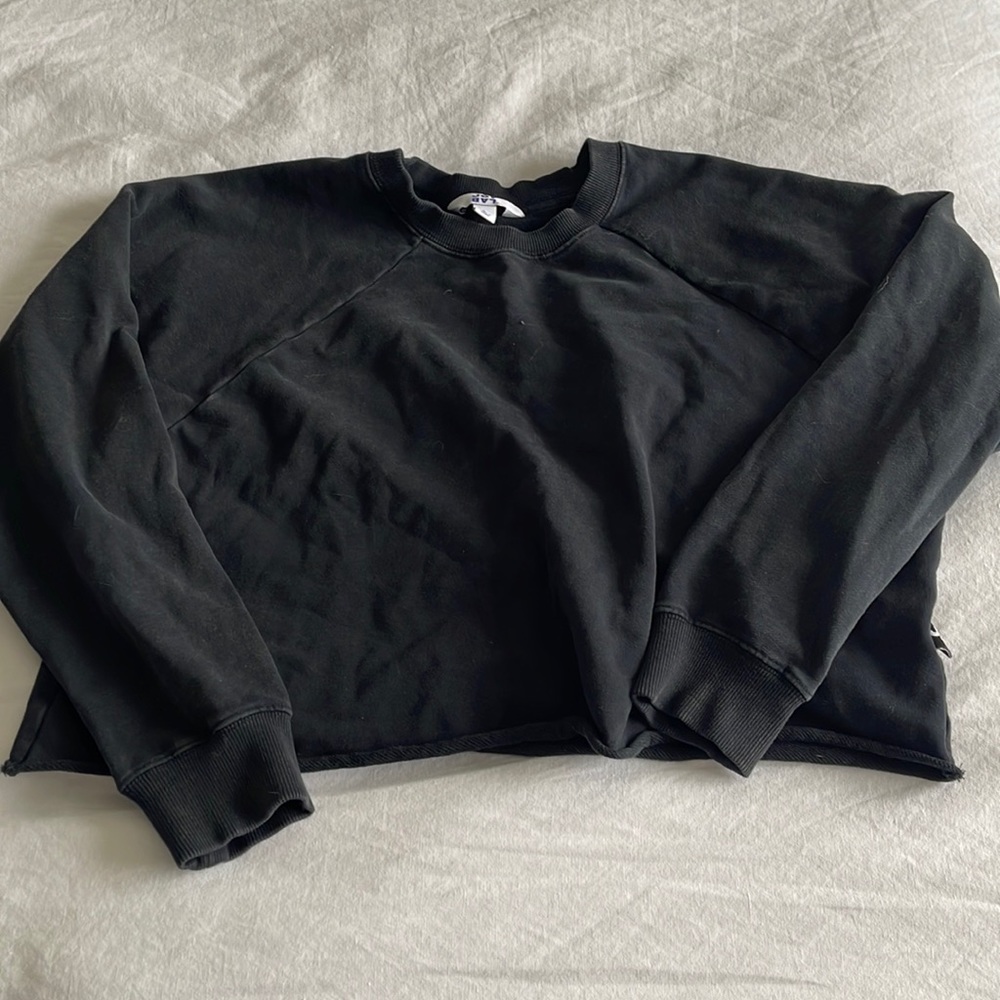 Black cropped sweater